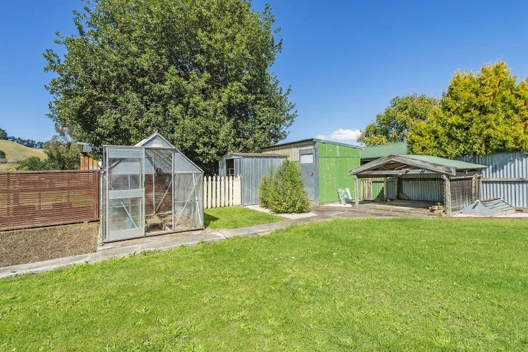 Photo of property in 52 Leslie Street, Waiau, 7332