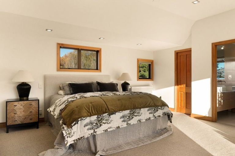 Photo of property in 237 Arrowtn-lke Hayes Road, Lake Hayes, Queenstown, 9371