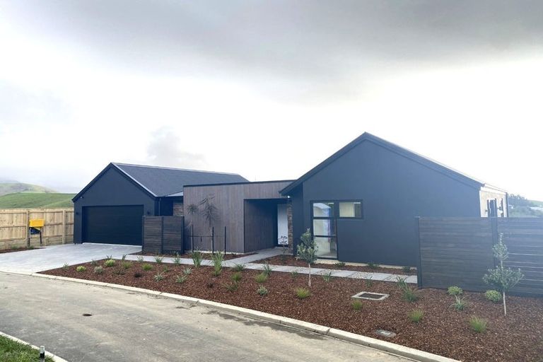 Photo of property in 5 Hill Tops Way, Stoke, Nelson, 7011