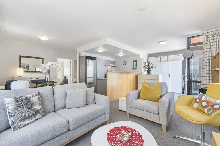Photo of property in Hannahs Corner, 33/8 Leeds Street, Te Aro, Wellington, 6011