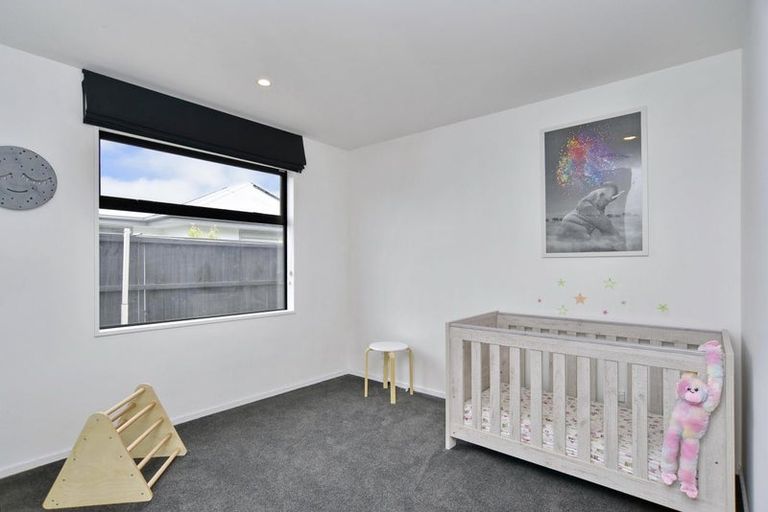 Photo of property in 28 Tara Crescent, Woodend, 7610