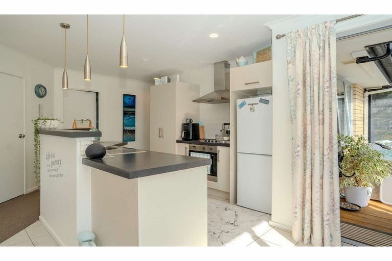 Photo of property in 21 Ranui Avenue, Kerikeri, 0230