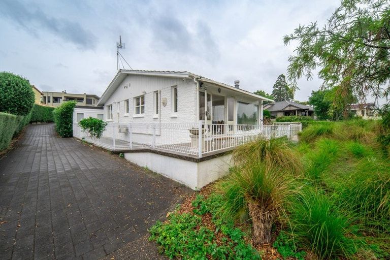 Photo of property in 66a Lake Crescent, Hamilton Lake, Hamilton, 3204