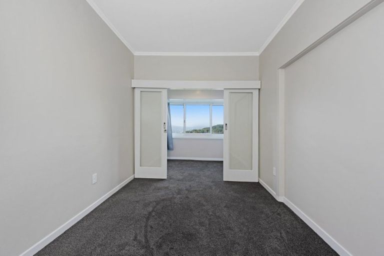 Photo of property in 118 Kelburn Parade, Kelburn, Wellington, 6012