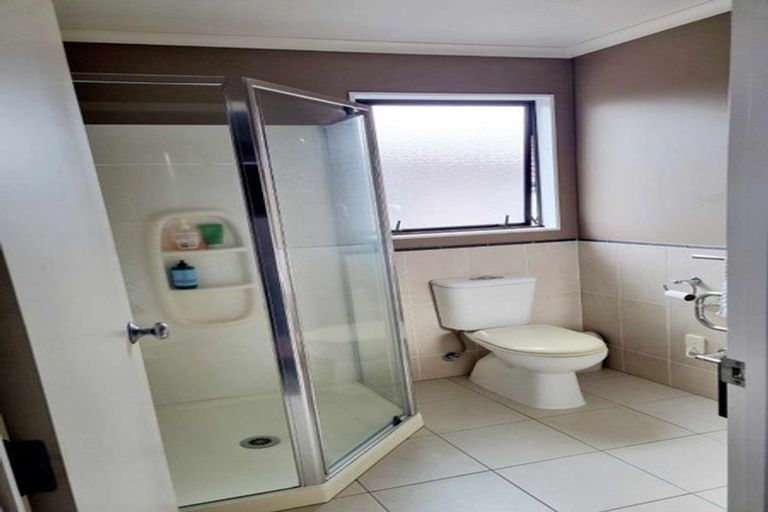 Photo of property in 21 Cambrian Street, Churton Park, Wellington, 6037