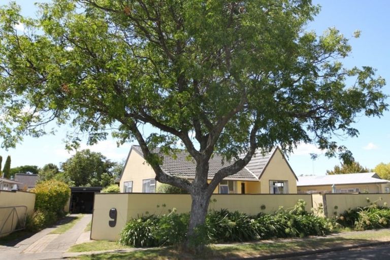 Photo of property in 9 Currie Street, Greenmeadows, Napier, 4112