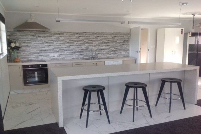 Photo of property in 35 Hua Street, Bell Block, New Plymouth, 4312