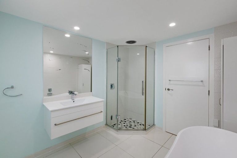 Photo of property in 383 Kaitemako Road, Welcome Bay, Tauranga, 3175