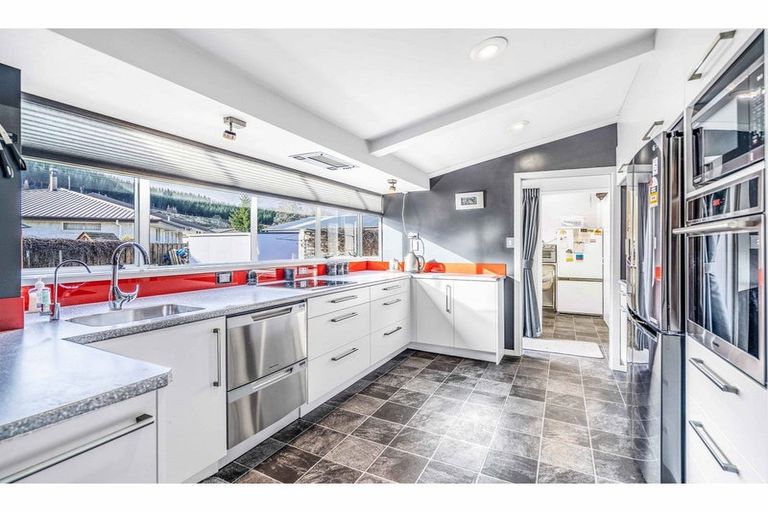 Photo of property in 30 Fache Street, Clyde, 9330