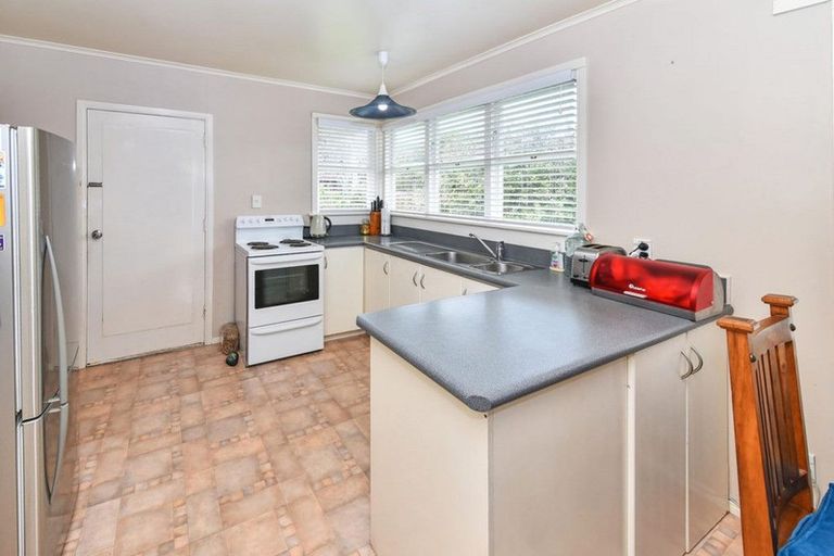 Photo of property in 32 Grande Vue Road, Hillpark, Auckland, 2102