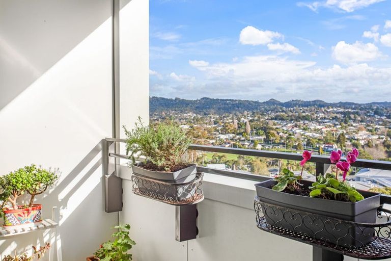 Photo of property in 707/6 Waikumete Road, Glen Eden, Auckland, 0602