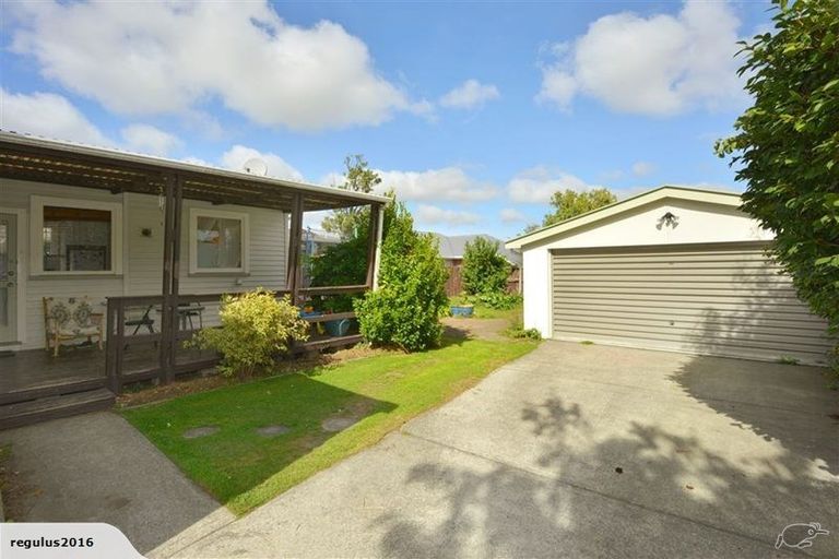 Photo of property in 15 Wittys Road, Avonhead, Christchurch, 8042