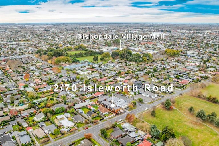 Photo of property in 2/70 Isleworth Road, Bishopdale, Christchurch, 8053