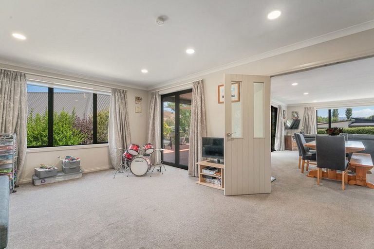 Photo of property in 29 Alice Burn Drive, Luggate, Cromwell, 9383