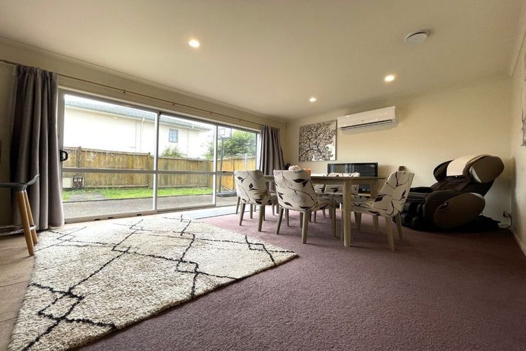 Photo of property in 40 Lilybank Crescent, East Tamaki, Auckland, 2013