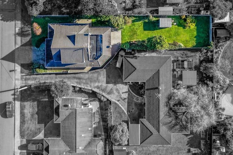 Photo of property in 37 Ngaio Road, Waikanae, 5036