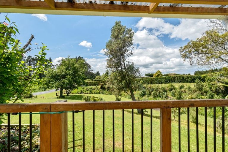 Photo of property in 20 Dudley Road Lower, Inglewood, 4386