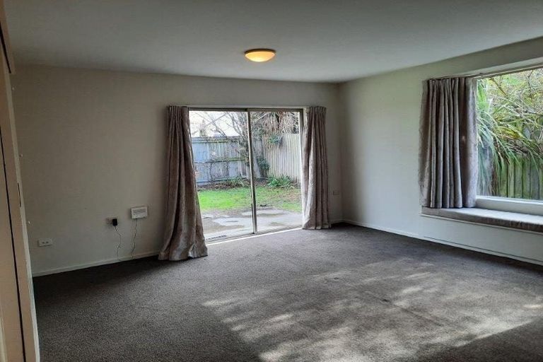 Photo of property in 75b Bryndwr Road, Bryndwr, Christchurch, 8052