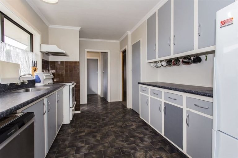 Photo of property in 24 Steele Street, Hornby, Christchurch, 8042