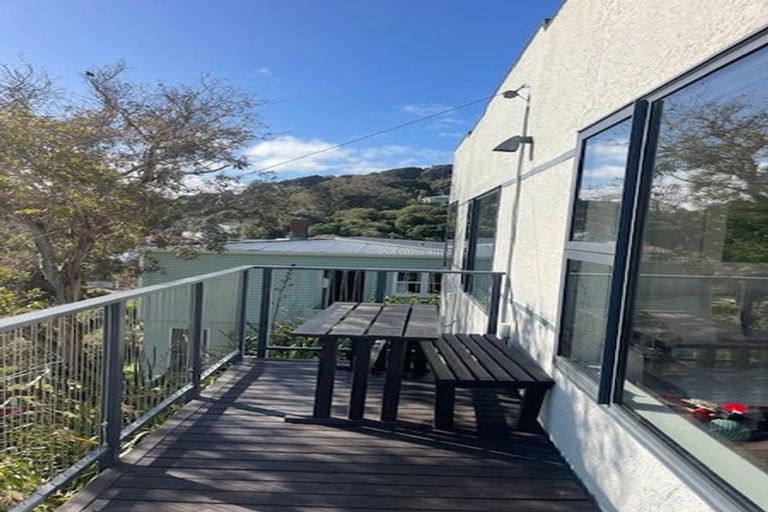 Photo of property in 31 Cavendish Square, Strathmore Park, Wellington, 6022