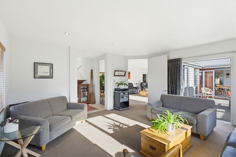 Photo of property in 35 Heathridge Place, Lincoln, 7608