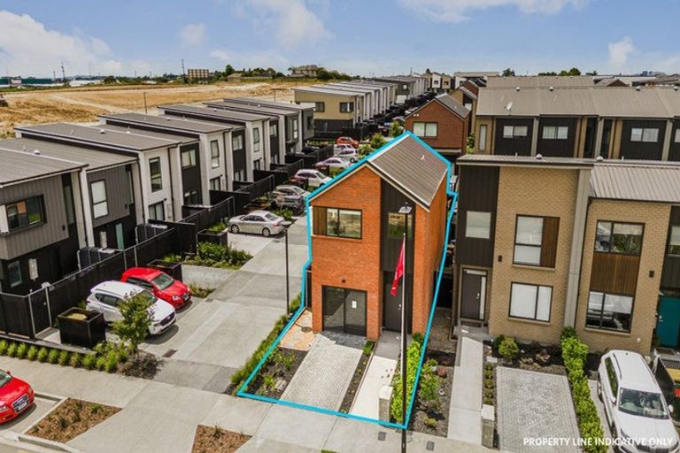 Photo of property in 11 Hiwi Rakau Rise, Westgate, Auckland, 0614