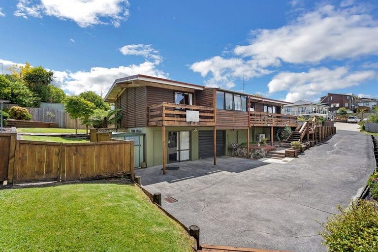 Photo of property in 3 Claret Place, Henderson, Auckland, 0612