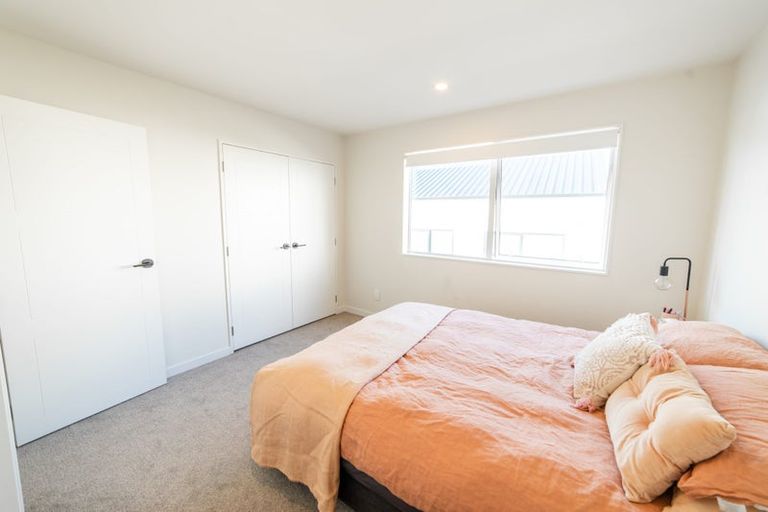 Photo of property in 35 Pohewa Road, Silverdale, 0932