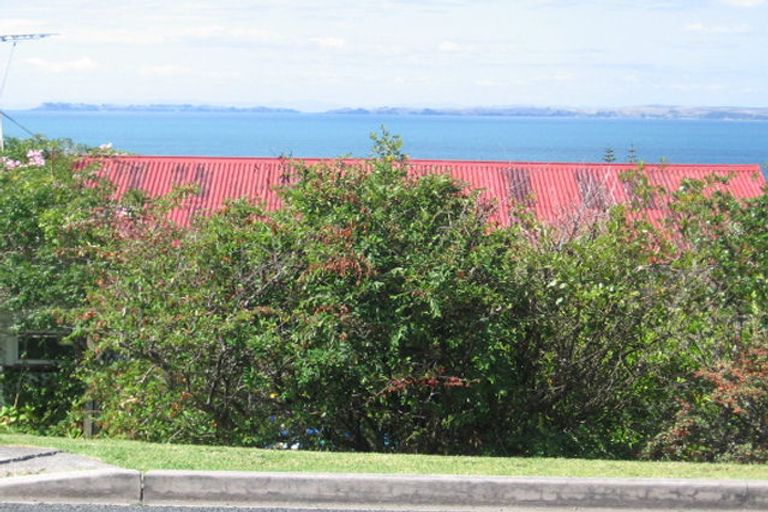 Photo of property in 63 Gulf View Road, Murrays Bay, Auckland, 0630