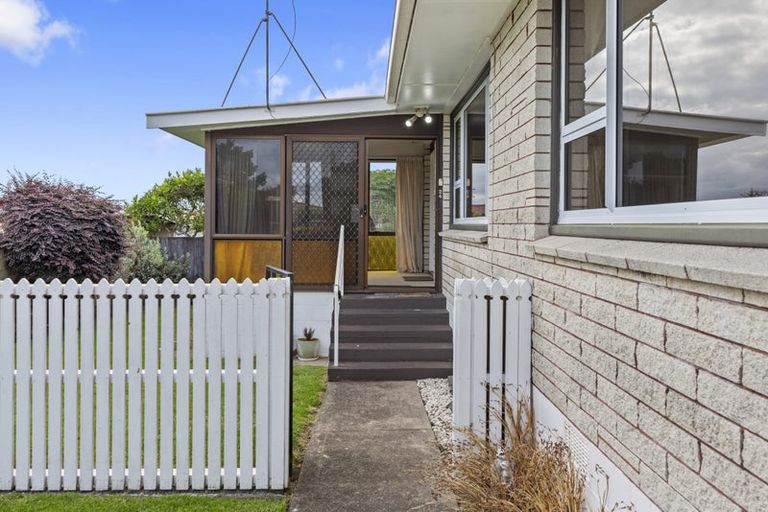 Photo of property in 24 Ridge Street, Otumoetai, Tauranga, 3110