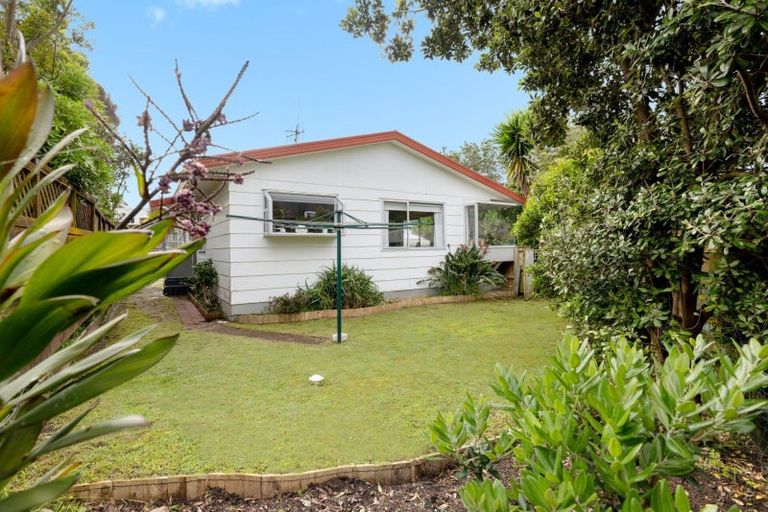 Photo of property in 1335b Papamoa Beach Road, Papamoa Beach, Papamoa, 3118