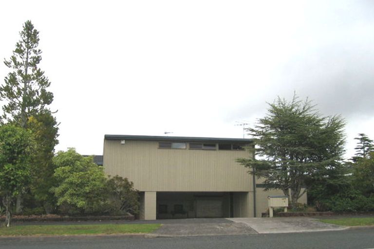 Photo of property in 9 Porritt Avenue, Chatswood, Auckland, 0626