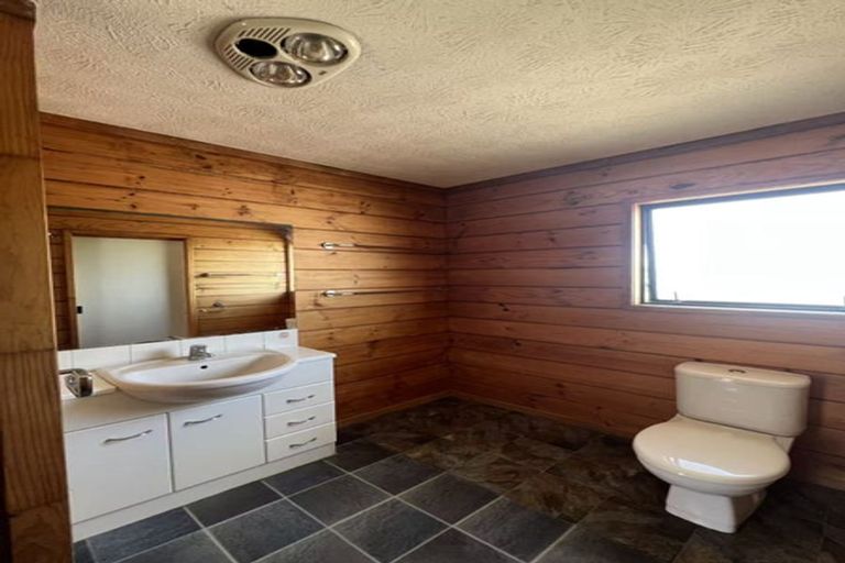 Photo of property in 110 Bradbury Road, Botany Downs, Auckland, 2010