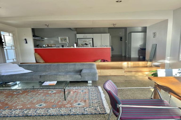 Photo of property in 89 Walmer Road, Point Chevalier, Auckland, 1022