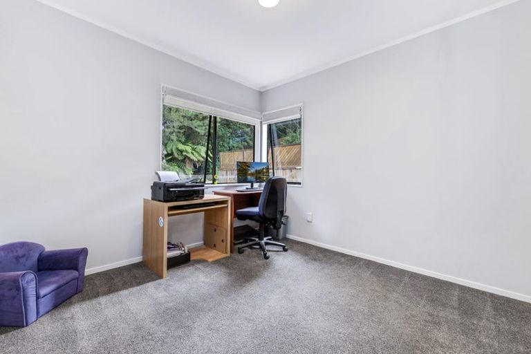 Photo of property in 178 Everglade Drive, Totara Heights, Auckland, 2105
