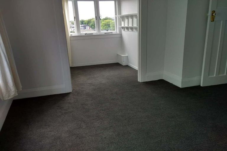 Photo of property in 28 Thackeray Street, Hamilton Lake, Hamilton, 3204