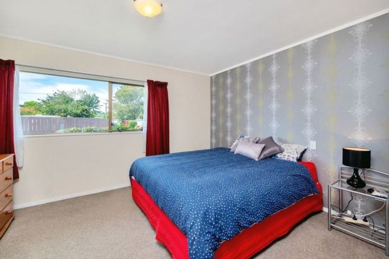 Photo of property in 2/27a Scott Road, Papakura, 2110