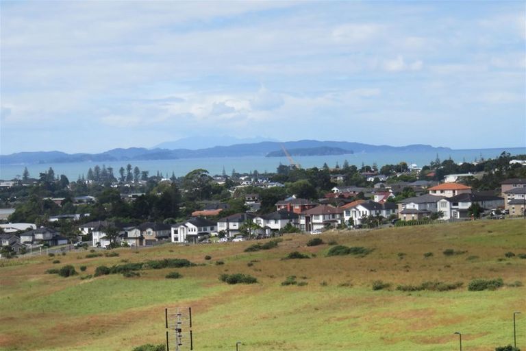 Photo of property in 54 Wainui Road, Silverdale, 0932