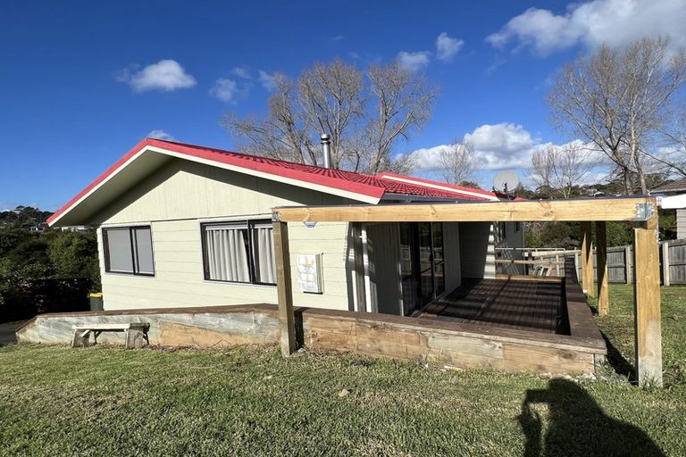 Photo of property in 121a Seabrook Avenue, New Lynn, Auckland, 0600