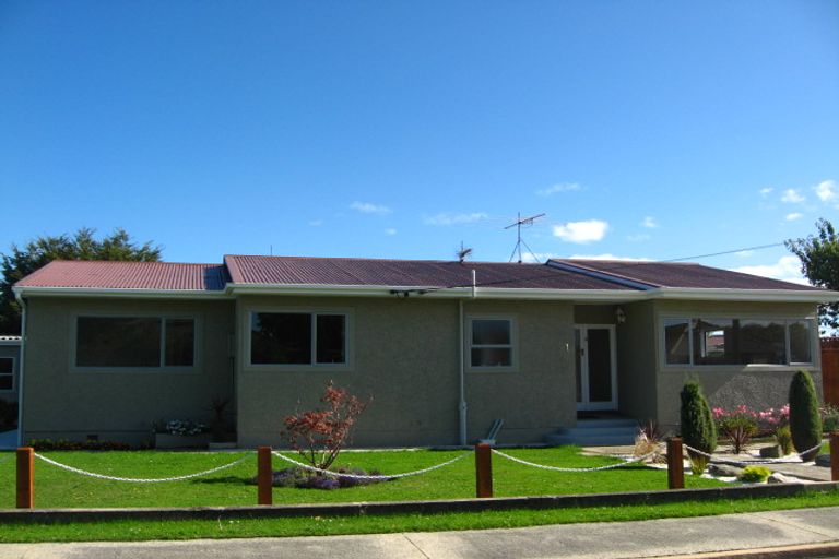 Photo of property in 1 Dunbar Place, Mosgiel, 9024