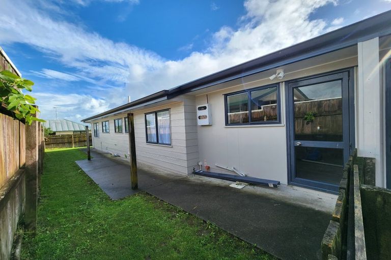 Photo of property in 1/14 Nerissa Place, Randwick Park, Auckland, 2105