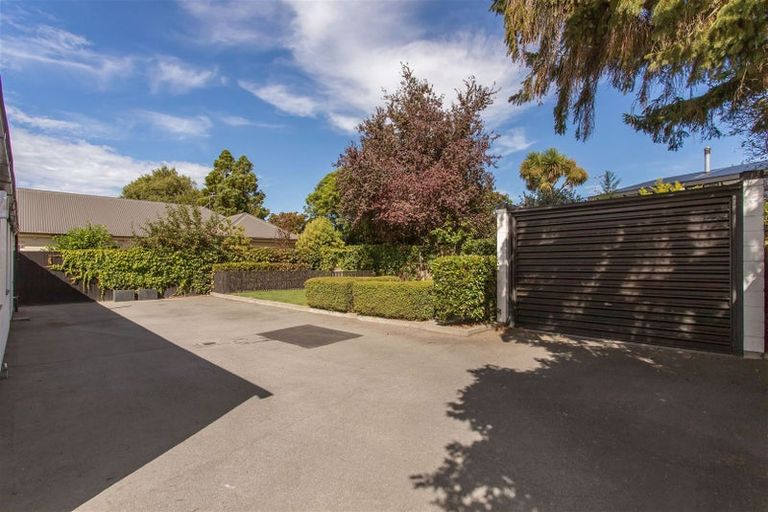 Photo of property in 31 Wadeley Road, Ilam, Christchurch, 8041