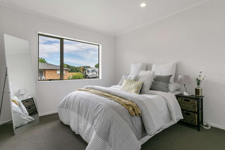 Photo of property in 9 Neesons Way, Glendene, Auckland, 0602