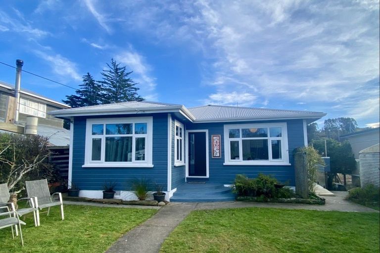 Photo of property in 5 Wells Street, Brighton, Dunedin, 9035