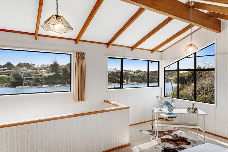 Photo of property in 2/10 Dayspring Way, Pakuranga, Auckland, 2010