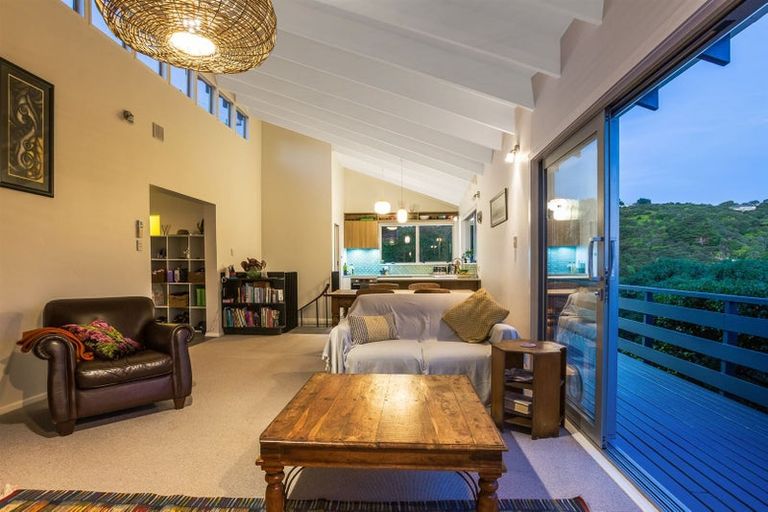 Photo of property in 22 Gordon Road, Plimmerton, Porirua, 5026