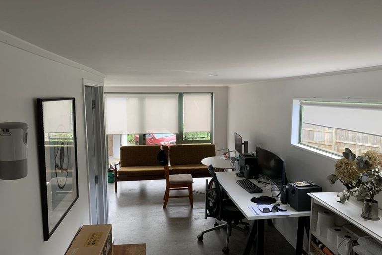 Photo of property in 67a Kimber Hall Avenue, Mount Roskill, Auckland, 1041