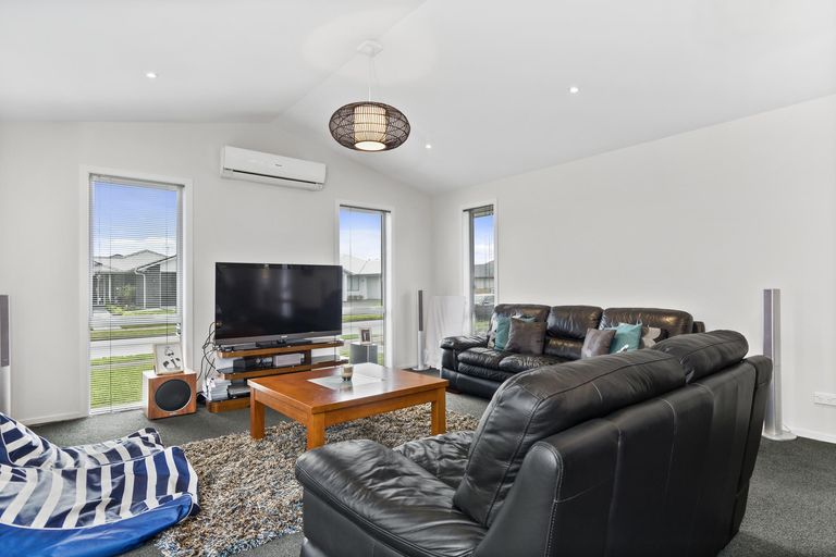 Photo of property in 95 Puhirake Crescent, Pyes Pa, Tauranga, 3112