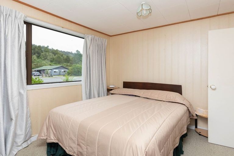 Photo of property in 80 Main Road, Harihari, 7884