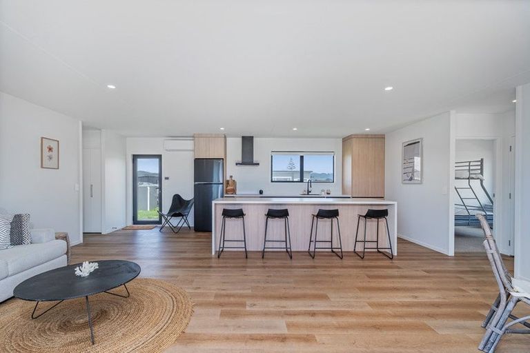 Photo of property in 290 Harbour Drive, Matarangi, Whitianga, 3592